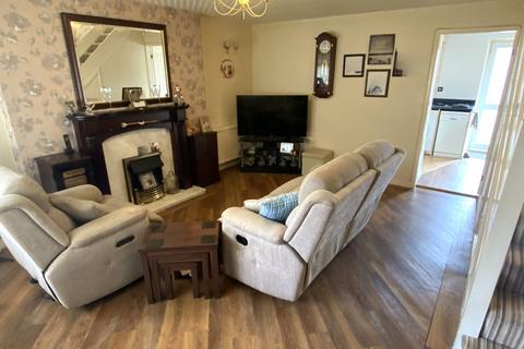 3 bedroom semi-detached house for sale, Cornish Way, Royton, Oldham, OL2 6JY