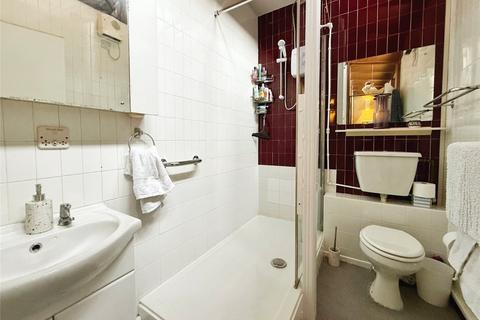 61 Edinburgh Gardens, Windsor, SL4 2AW