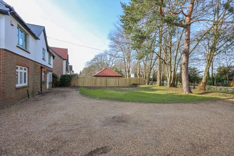 5 bedroom detached house for sale, Folders Lane, Burgess Hill, RH15
