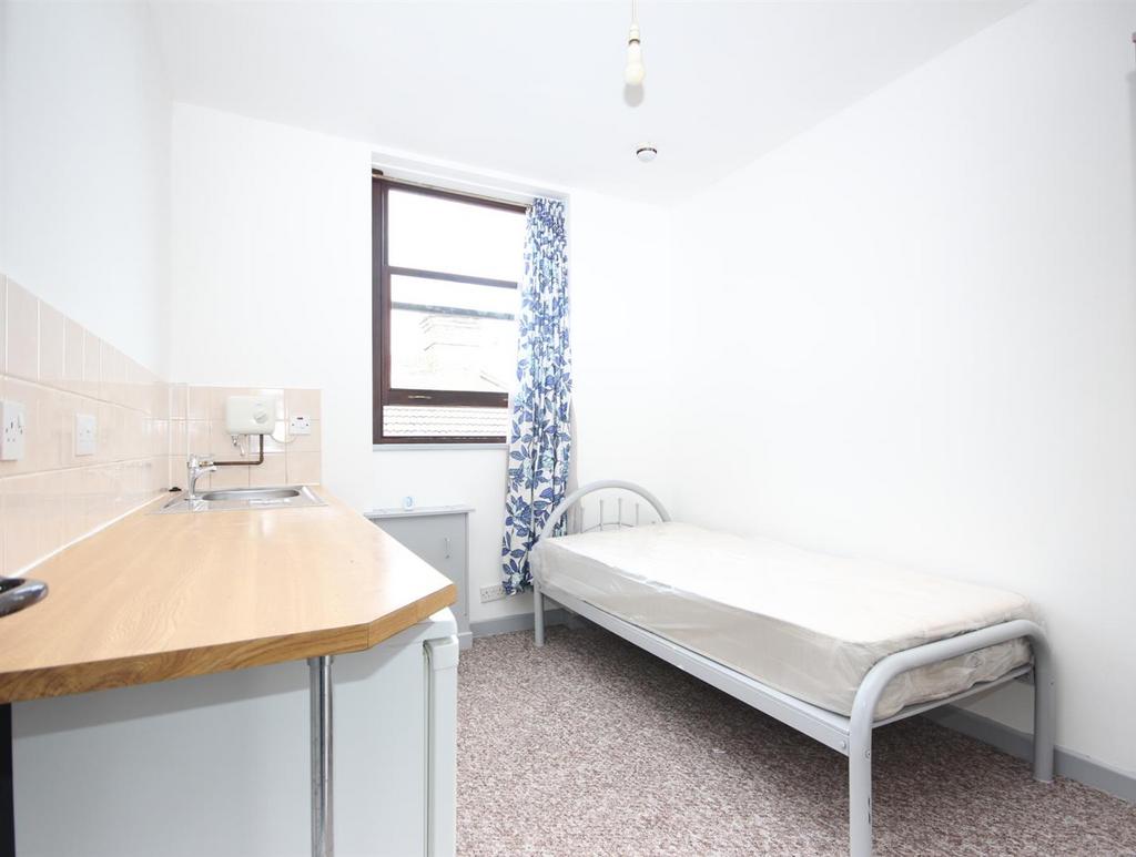 House in London - View 4