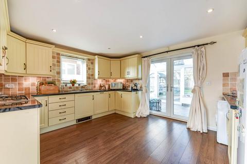 4 bedroom detached house for sale, West Bracklesham Drive, Bracklesham Bay, West Sussex, PO20