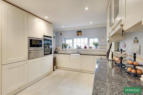 4 bedroom detached house for sale, Wigpool, Mitcheldean, Gloucestershire. GL17 0JN