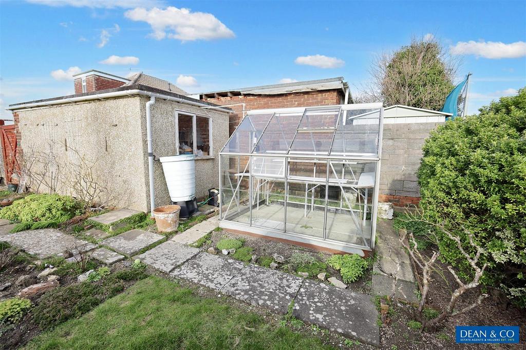 Green house.jpg