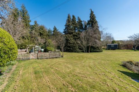 undefined, Grove Hill, Essex CO7