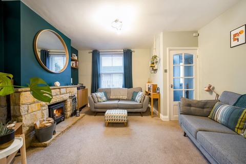 83 Beechwood Road, Caterham, CR3 6NF