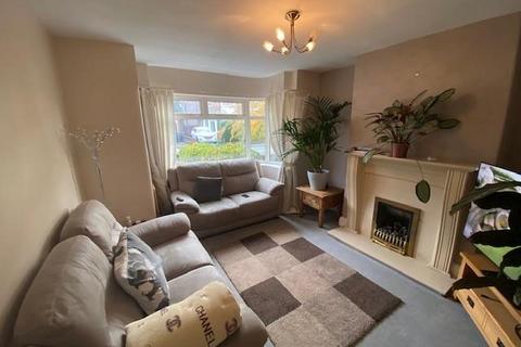 3 bedroom semi-detached house to rent, Highbank Drive, East Didsbury, Manchester