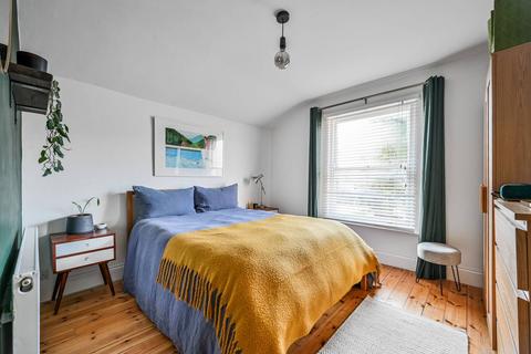 2 bedroom flat for sale, Springbank Road, Hither Green, London, SE13