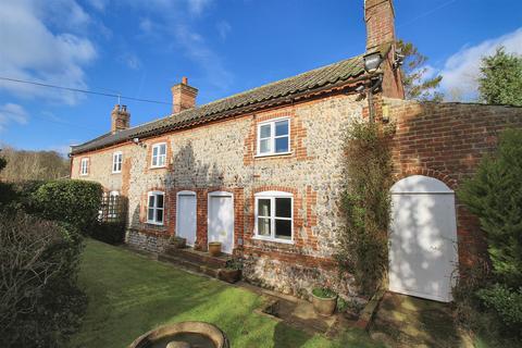 3 bedroom cottage for sale, The Street, Ingworth, Norwich