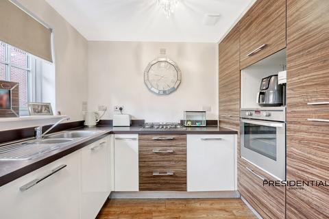 75 The Square, Loughton, IG10 3FE