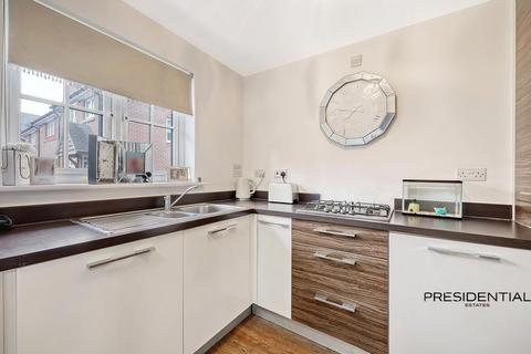 75 The Square, Loughton, IG10 3FE