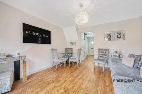75 The Square, Loughton, IG10 3FE