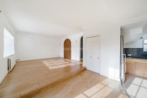 undefined, Hampstead Garden Suburb NW11