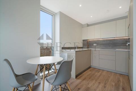 1 bedroom apartment to rent, Skylark Point, Newnton Close, N4