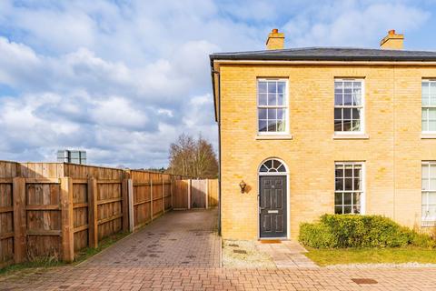 3 bedroom semi-detached house for sale, Oak Avenue, Loddon