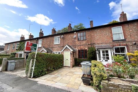 2 bedroom terraced house to rent, Park Road, WILMSLOW