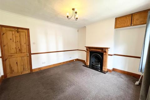 2 bedroom terraced house to rent, Park Road, WILMSLOW