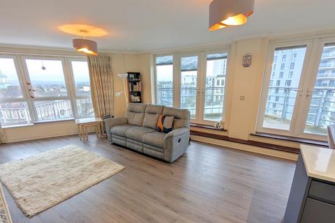 2 bedroom apartment to rent, Station Approach, Woking GU22