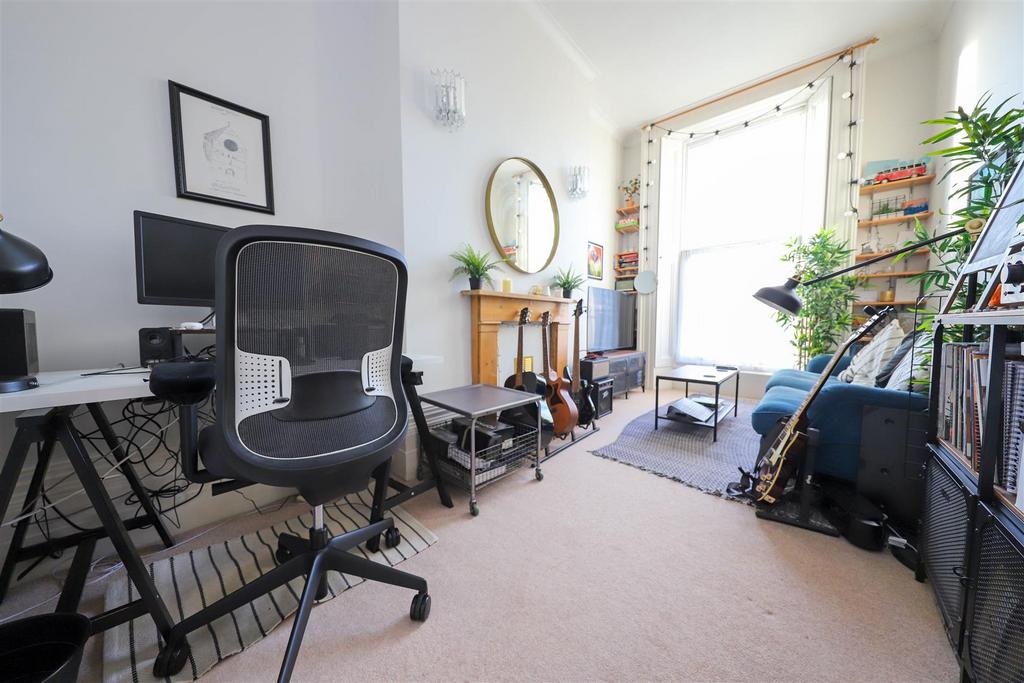 Nicholas james norfolk terrace living 5.jpg
