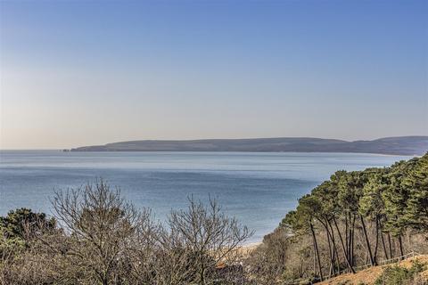 2 bedroom flat for sale, Sandbourne Road, Bournemouth