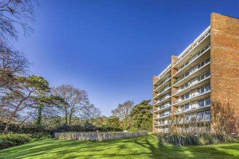 2 bedroom flat for sale, Sandbourne Road, Bournemouth