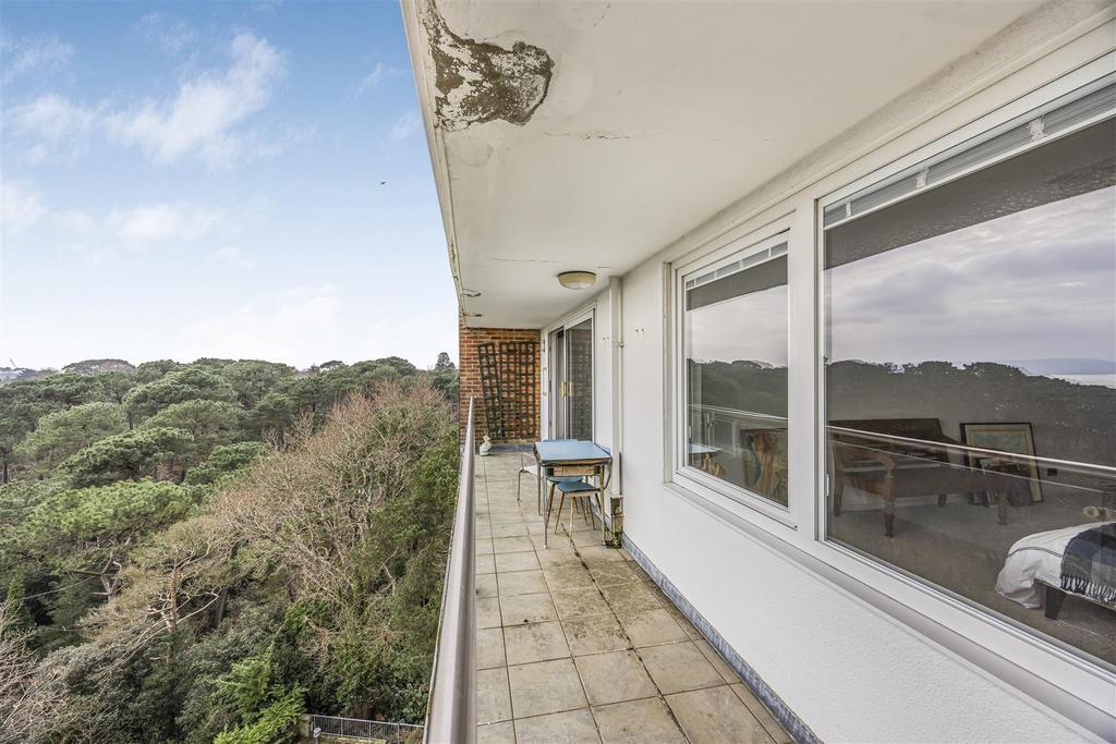 61 Viewpoint, 9 Sandbourne Road, Bournemouth-Porti