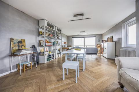 2 bedroom flat for sale, Sandbourne Road, Bournemouth
