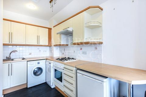 2 bedroom flat to rent, Heathfield Park, Willesden Green, NW2