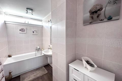 1 Alfred Close, Canterbury, CT1 3UL