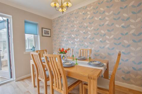 79 Curlinghall, Largs, KA30 8LB