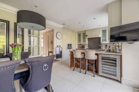3 bedroom semi-detached house for sale, Oak Wood Place, Gerrards Cross SL9