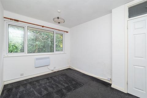 7 Lennox Gardens, Croydon, CR0 4HR