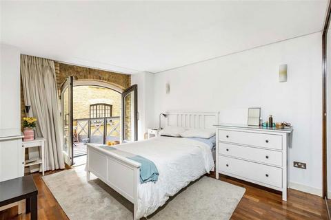 2 bedroom flat for sale, Shad Thames, London SE1