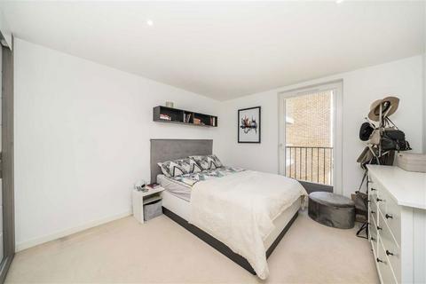 1 bedroom flat for sale, Whiting Way, London SE16