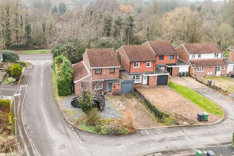 4 bedroom detached house for sale, Turner Close, Basingstoke