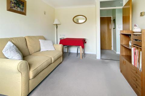 1 bedroom apartment for sale, Sea Road, East Preston BN16