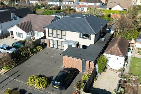 4 bedroom detached house for sale, Hynesbury Road, Friars Cliff, Christchurch, BH23