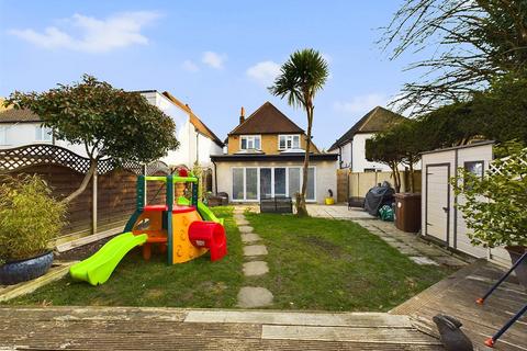 3 bedroom detached house for sale, The Fairway, Ruislip HA4