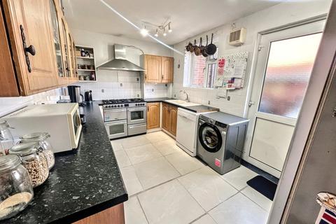 2 bedroom semi-detached house for sale, Bovington