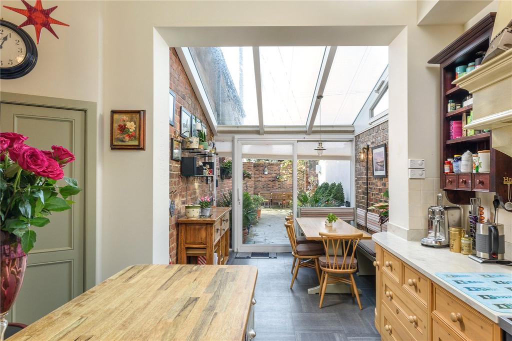 Kitchen Photo 4