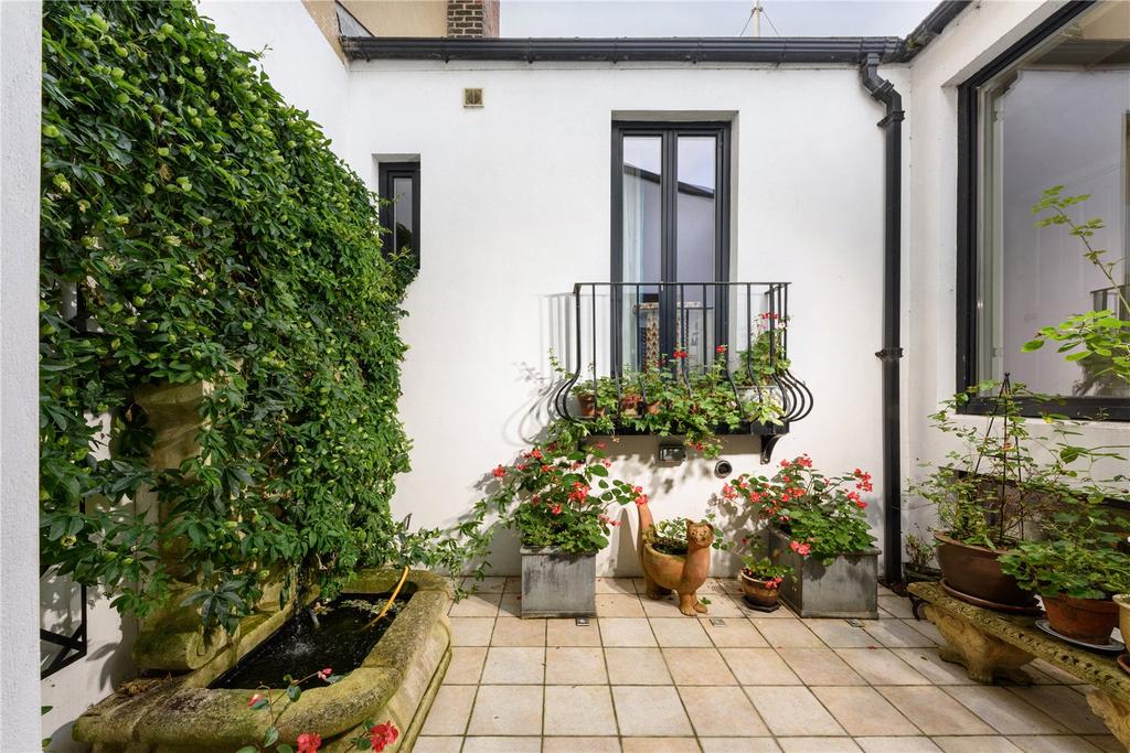 Inner Courtyard