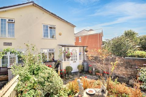 2 bedroom terraced house for sale, Wimborne