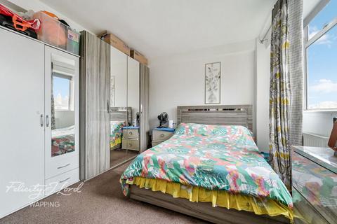 2 bedroom flat for sale, Ansell House, Mile End Road, London, E1