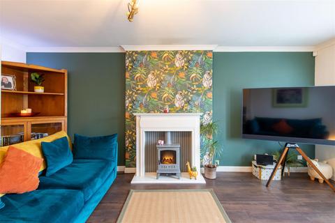 6 Abbey Lane, Errol, Perth, PH2 7GB