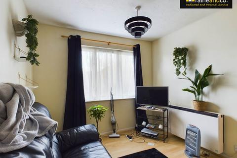 Studio for sale, Bornedene, Potters Bar