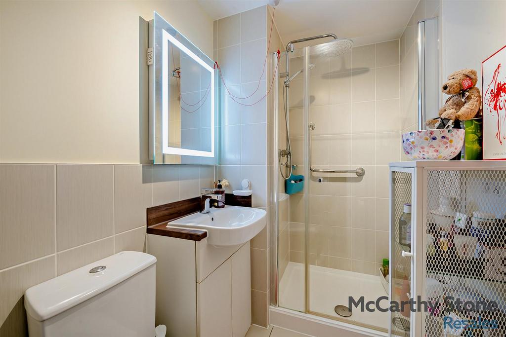 Further Shower Room
