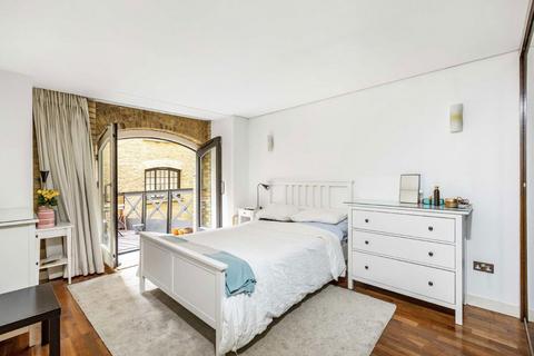 2 bedroom flat for sale, Shad Thames, London SE1