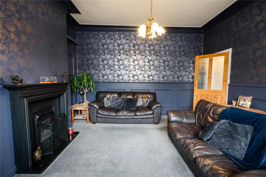 Living Room (2)