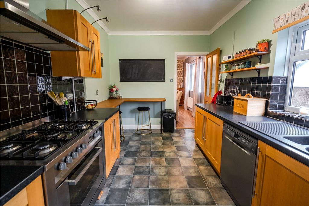 Kitchen (2)