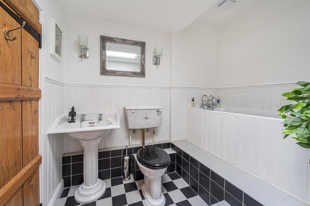 Ensuite