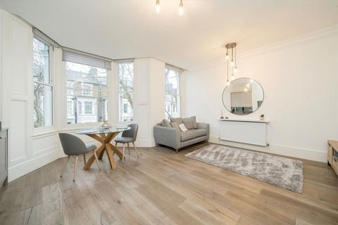 2 bedroom flat for sale, Weltje Road, London W6